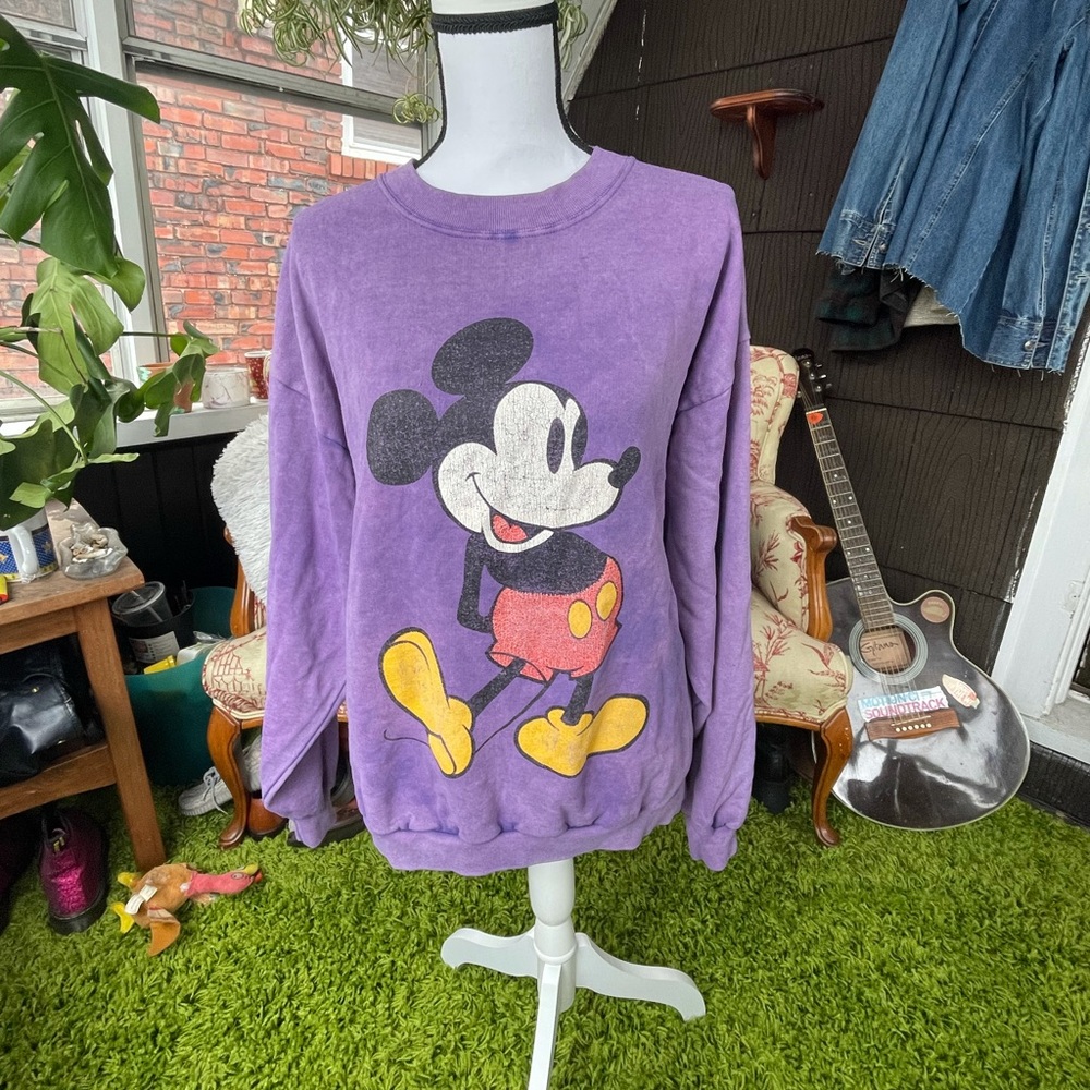 Vintage Walt Disney Mickey Mouse sweatshirt